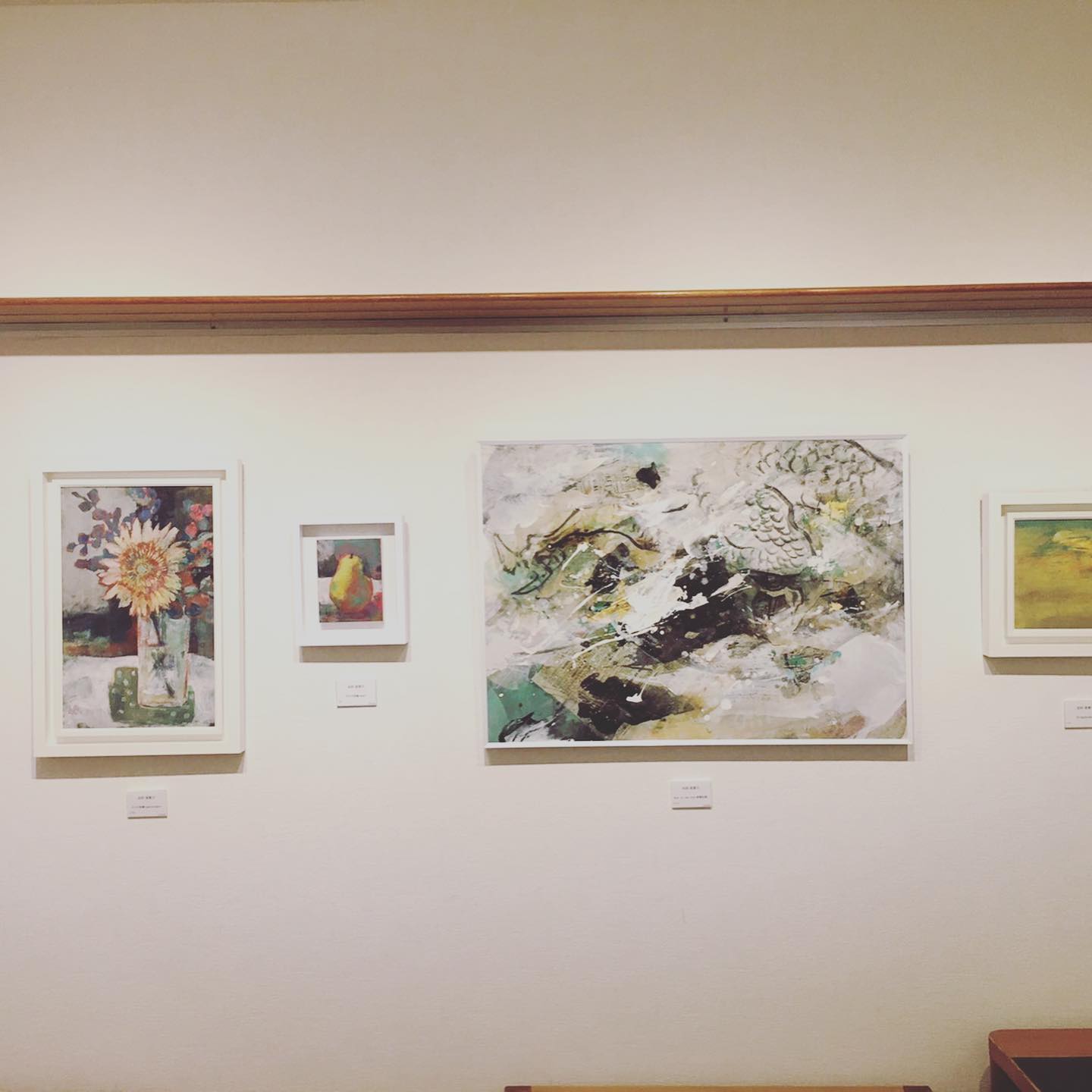 無事に本日から開催されました。 一年前から予定していた展示ですが、緊急事態宣言に翻弄される中 開催してくださりました画廊宮坂さま、本当にありがとうございます。 この様な中でも足を運んでいただいた皆様ありがとうございます。 展覧会は9日まで開催です。 癒しのひとときになればと思います。