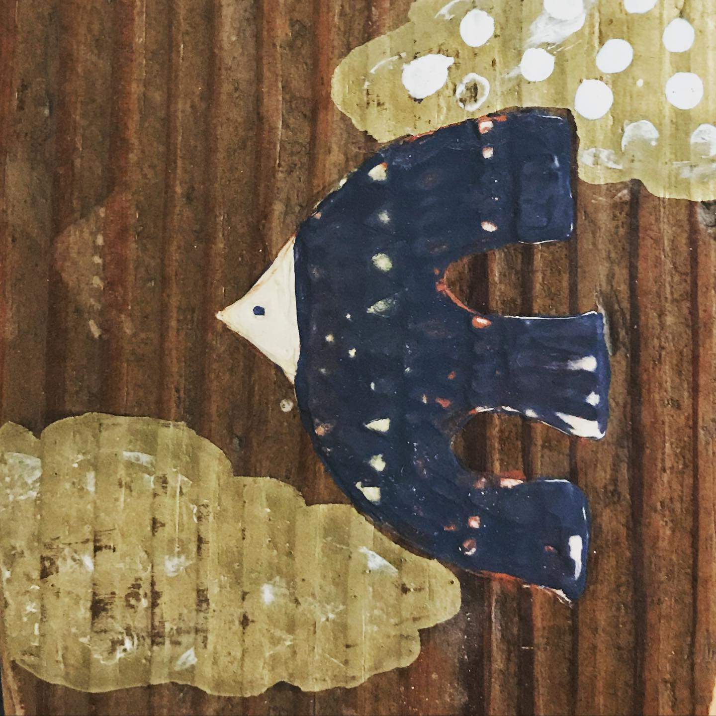 本日最終日です。17時までの開催になります。 この様な中お越し頂きました皆様、ありがとうございました。 新たな年を羽ばたいて生きましょう！ 約16×10 cm「空と風」